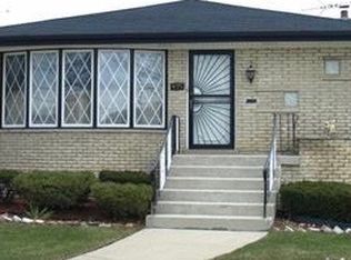 495 Crandon Ave, Calumet City, IL 60409