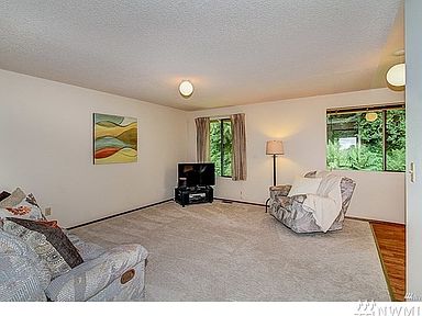 13915 SE 42nd Pl, Bellevue, WA 98006 | Zillow