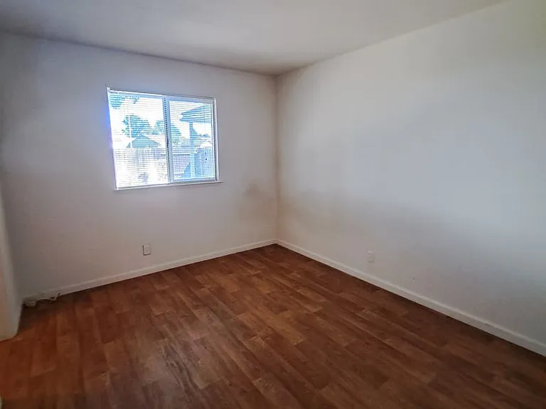 801 Capistrano Dr — Photo 20