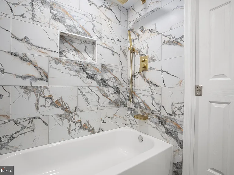 1604 Renate Dr #303 — Photo 17