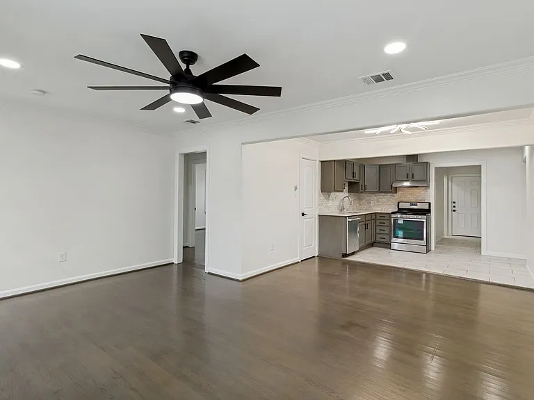 6502 Howard Ave — Photo 8