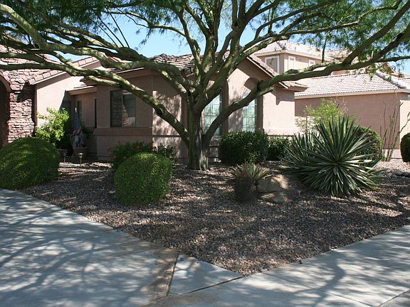 3rd image of 8376 W Missouri Ave
