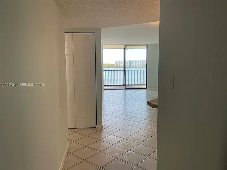 117 Lake Emerald Dr #308 — Photo 3