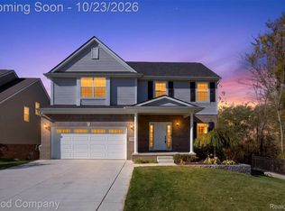 773 N Mill St, South Lyon, MI 48178