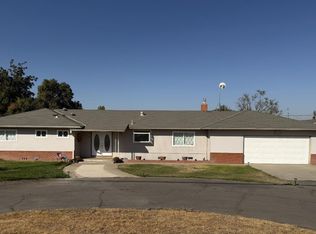 10413 Pioneer Ave, Oakdale, CA 95361