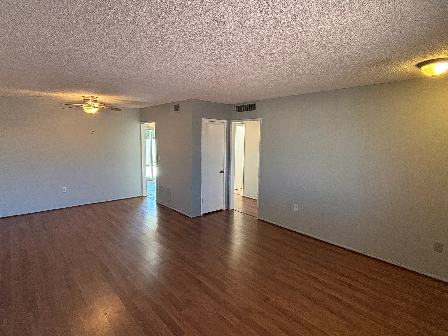 10537 W Coggins DR, Sun City, AZ 85351 — Photo 3