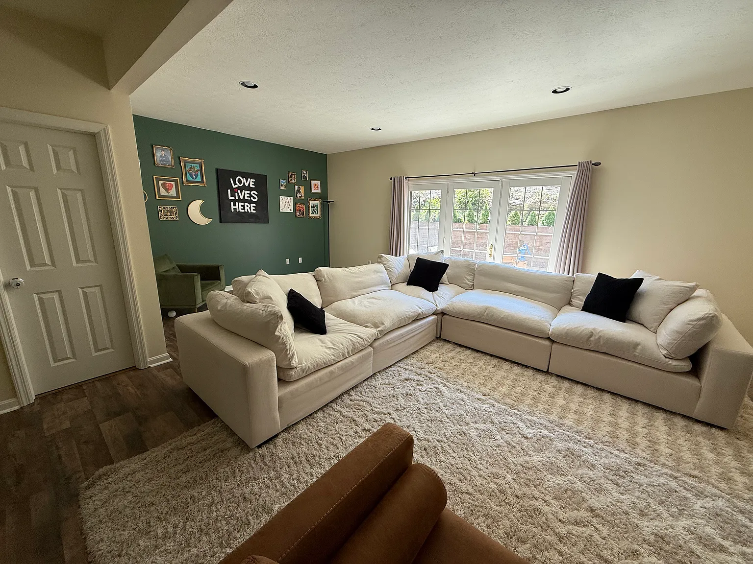 110 Woodcrest Dr — Photo 4