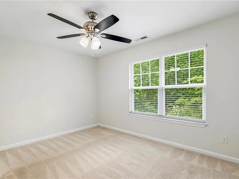 105 Sommerwall Pl — Photo 17