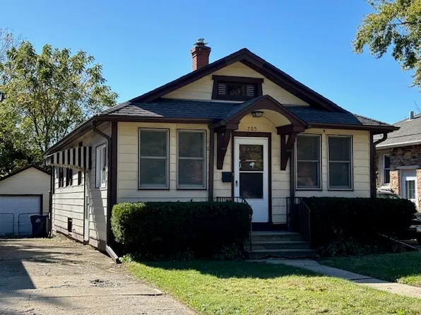 705 W Pacific Ave, Waukegan, IL 60085