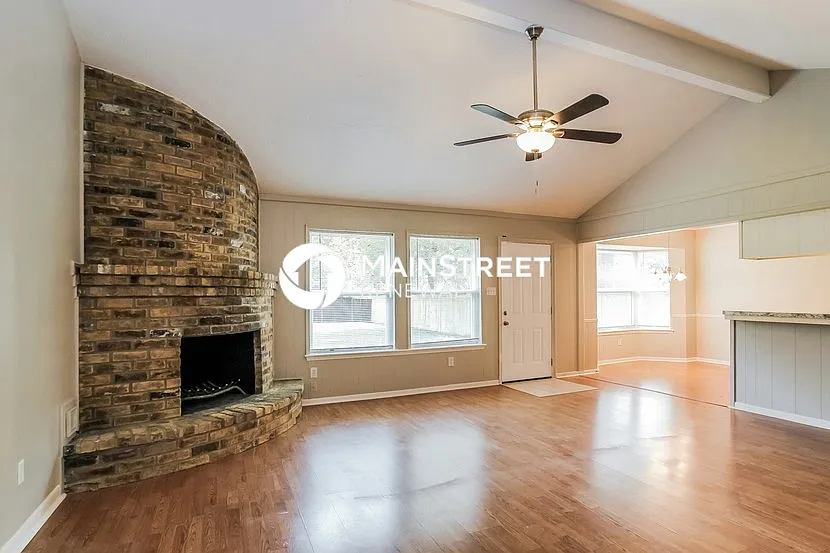 2618 Leichester Dr — Photo 4