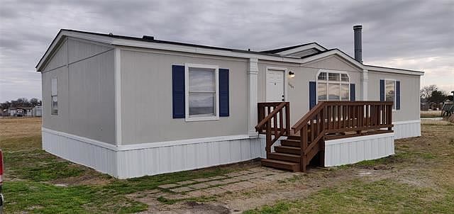 1st image of 6464 Shady Hill Cir