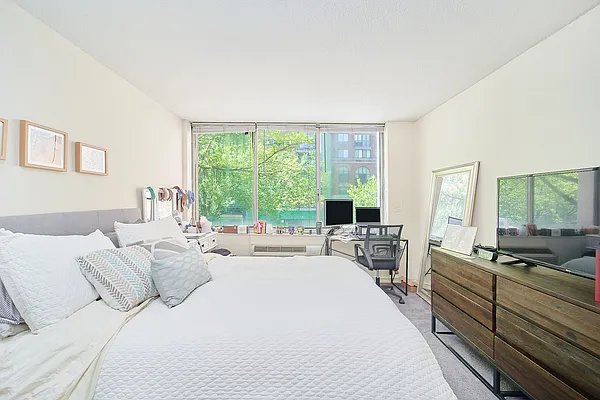 Rented by Living New York | media 25