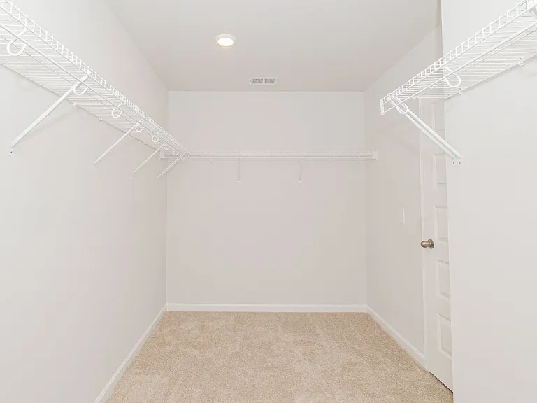402 Tiliwa St — Photo 34