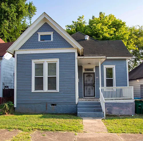 313 W 23rd St Photo 1