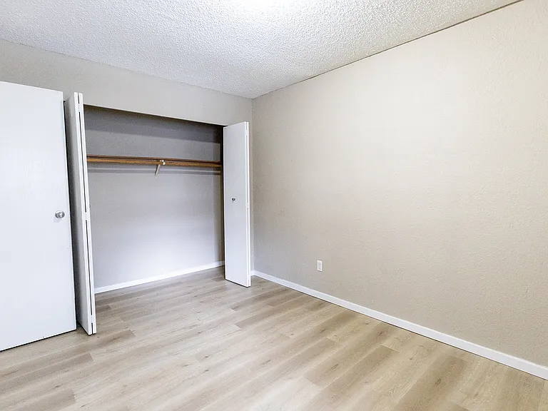 707 57th Ave SW — Photo 15