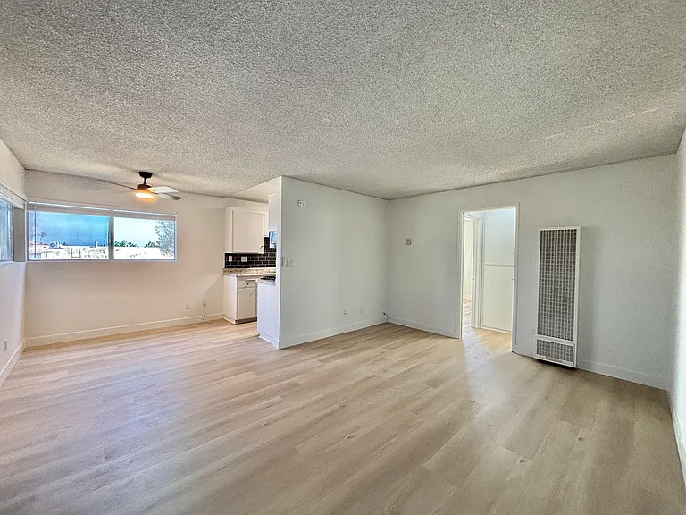 1808 Spreckels Ln #1 — Photo 1
