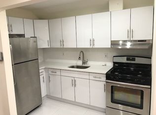 3161 33rd St APT 2F, Astoria, NY 11106