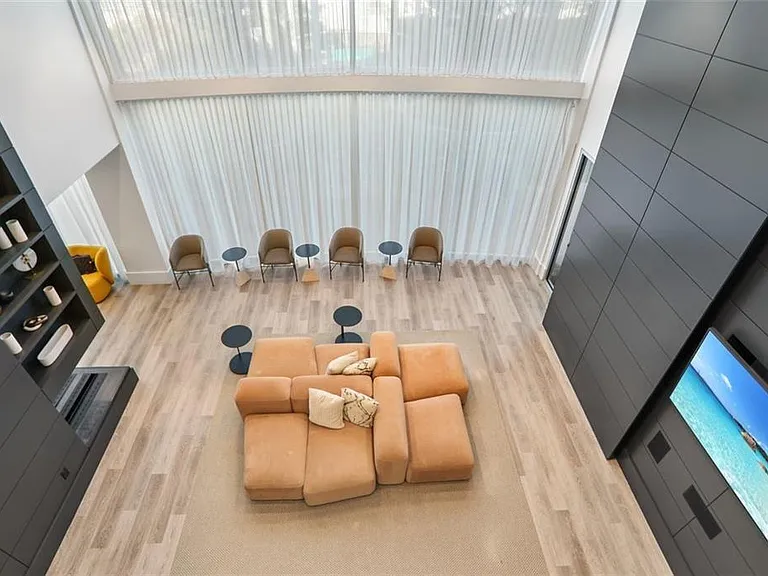 3324 Peachtree Rd NE #915 — Photo 5