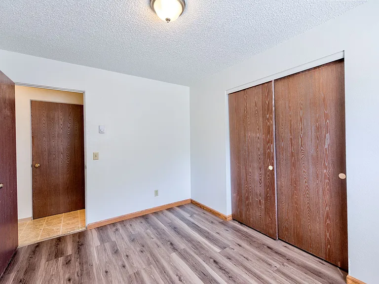 420 S Asbury St — Photo 14