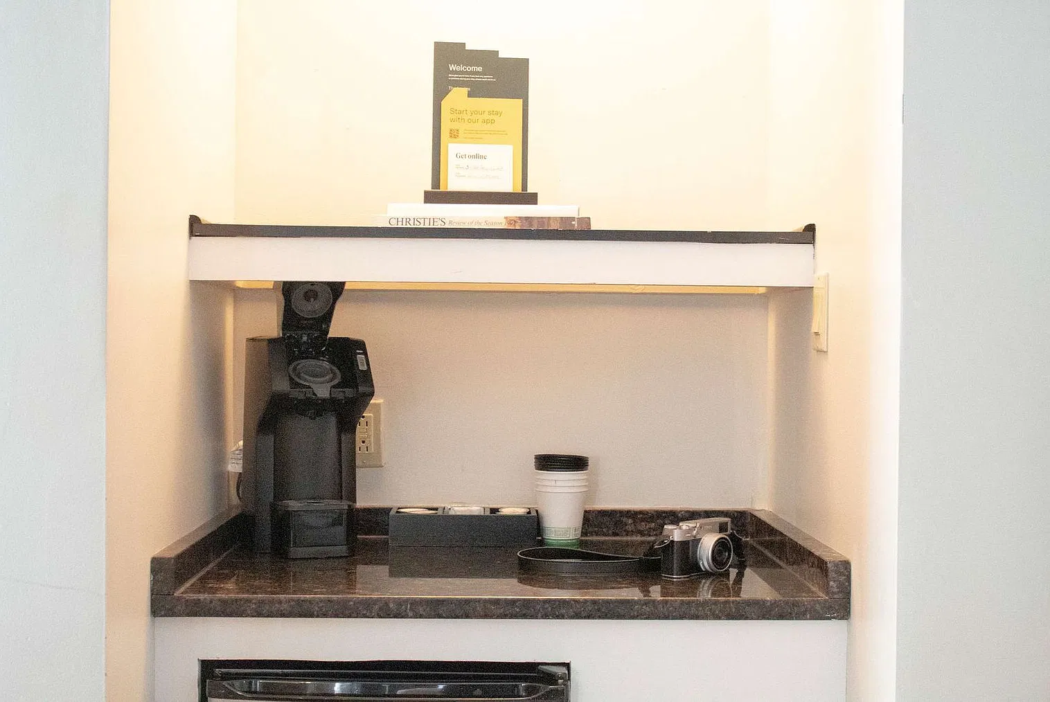1 bed, 1.0 bath, 333 sqft, $1,880 — Photo 4