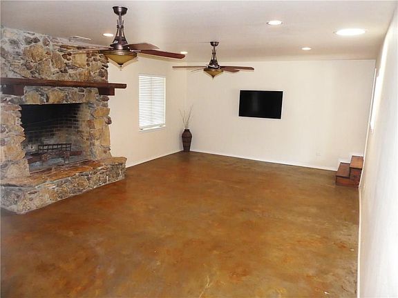 5th image of 304 Archer Ave