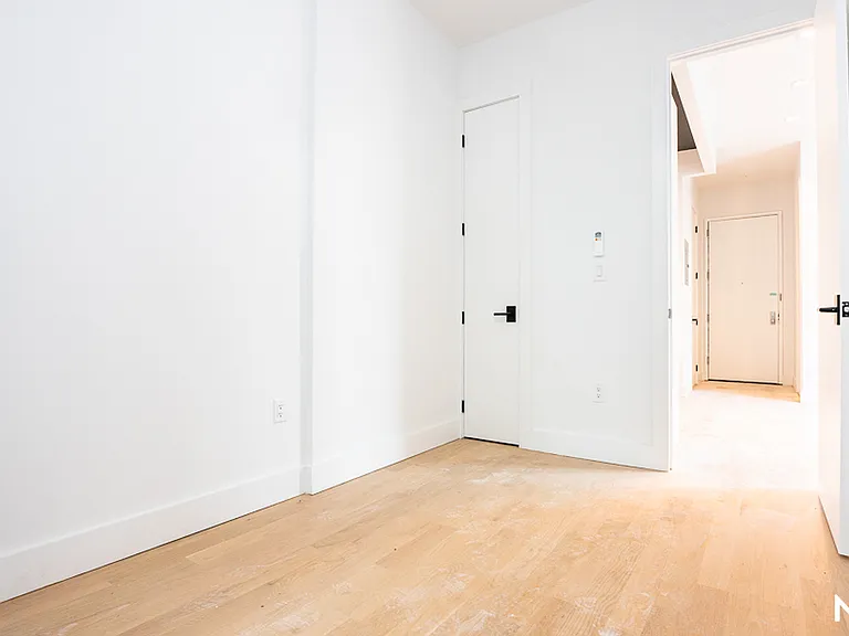 987 Bedford Ave #4B — Photo 10