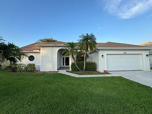 1327 Lake Breeze Dr Photo 1