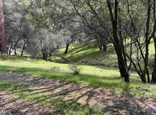 19337 Ferretti Rd, Groveland, CA 95321