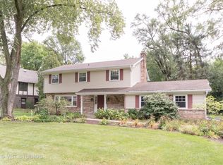 26W521 Prairie Ave, Winfield, IL 60190