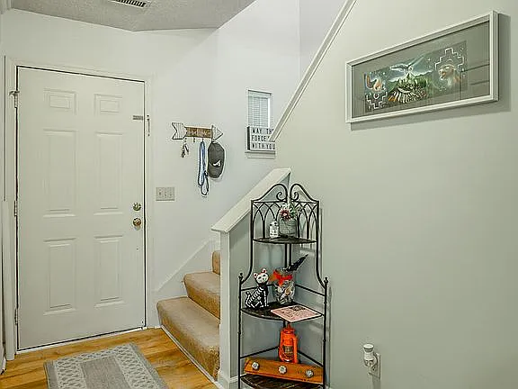 7530 Eric Dr — Photo 3