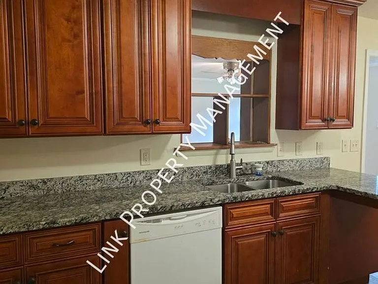 5407 Winniespan Rd — Photo 3