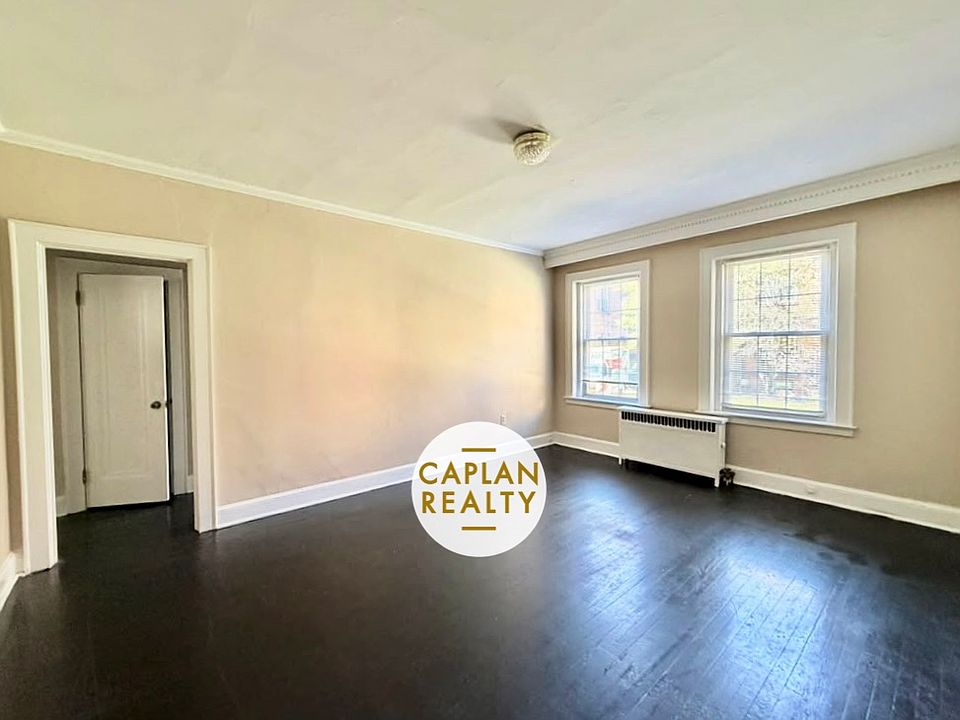 1st image of 823 Elm St #A2