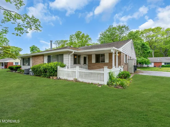 20C Robin Street, Manchester, NJ 08759