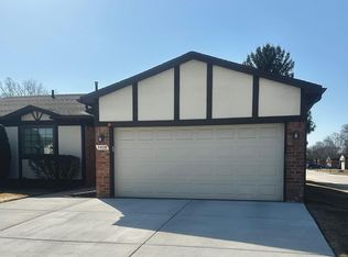 5408 Holy Cross Ct, Warren, MI