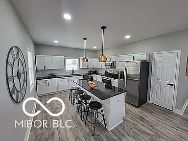 4 bed, 3.0 bath, 1800 sqft, $2,100 — Photo 3