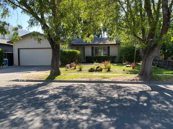 294 Almond Way, Healdsburg, CA 95448