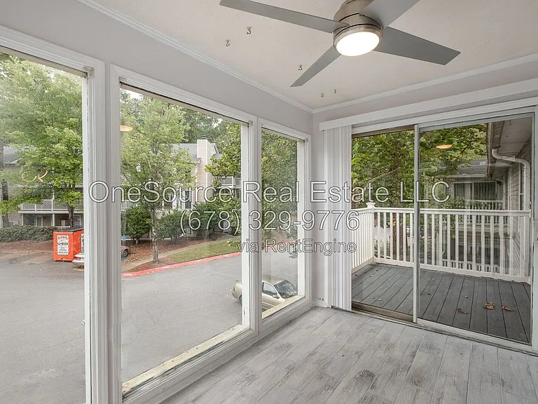 1410 Augusta Dr — Photo 23