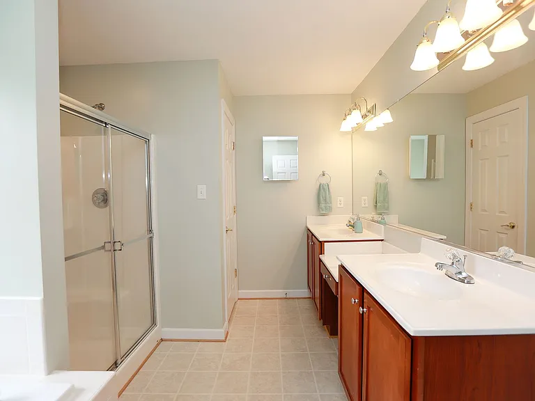 2200 Elijah St — Photo 37