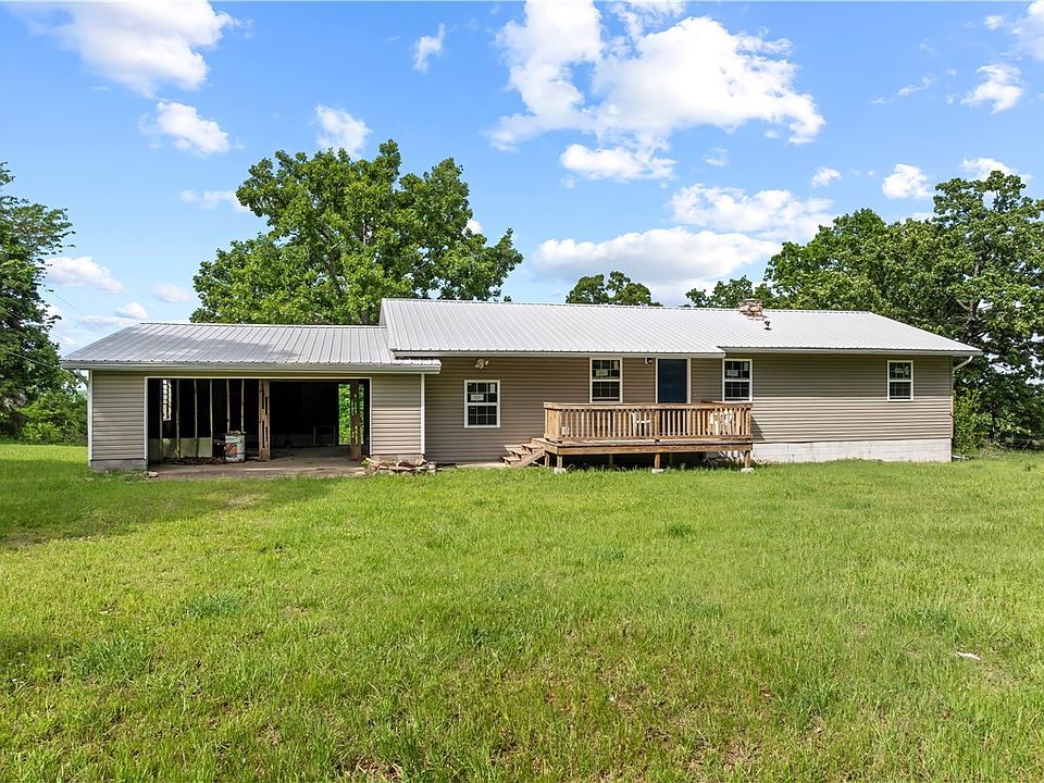 1st image of 4 Shady Knoll Ln