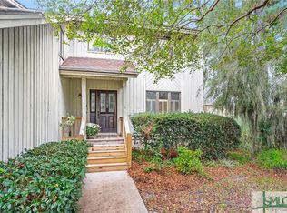 4 Lakeshore Ct, Savannah, GA 31419