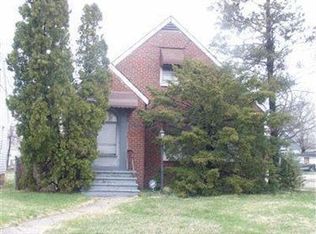 11917 Gay Ave, Cleveland, OH