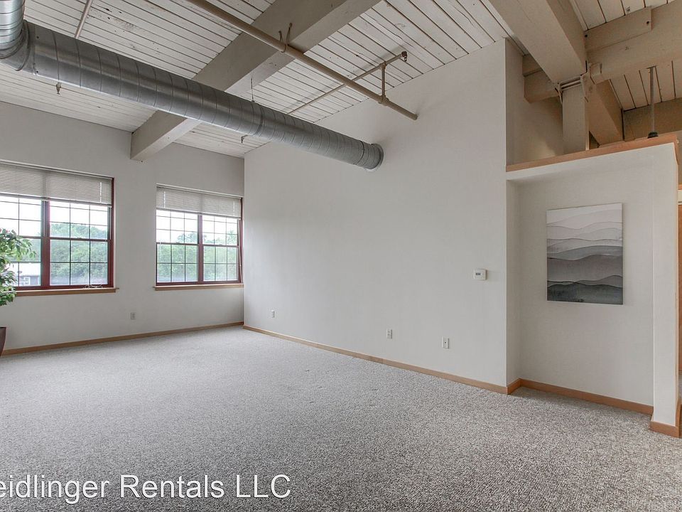 1st image of 201 S Lancaster St APT 6