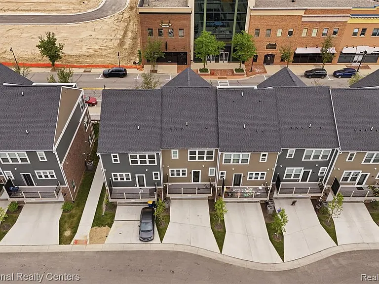 43034 Atwood Ave — Photo 35