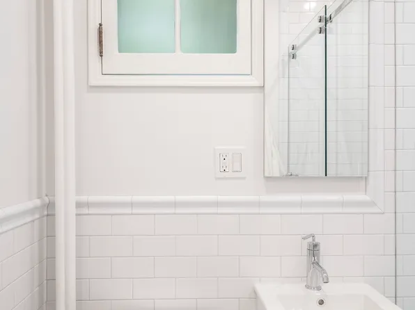 88 Horatio Street image 1 of 8