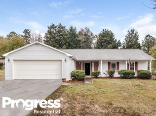 212 N Bridge Dr, Stockbridge, GA 30281