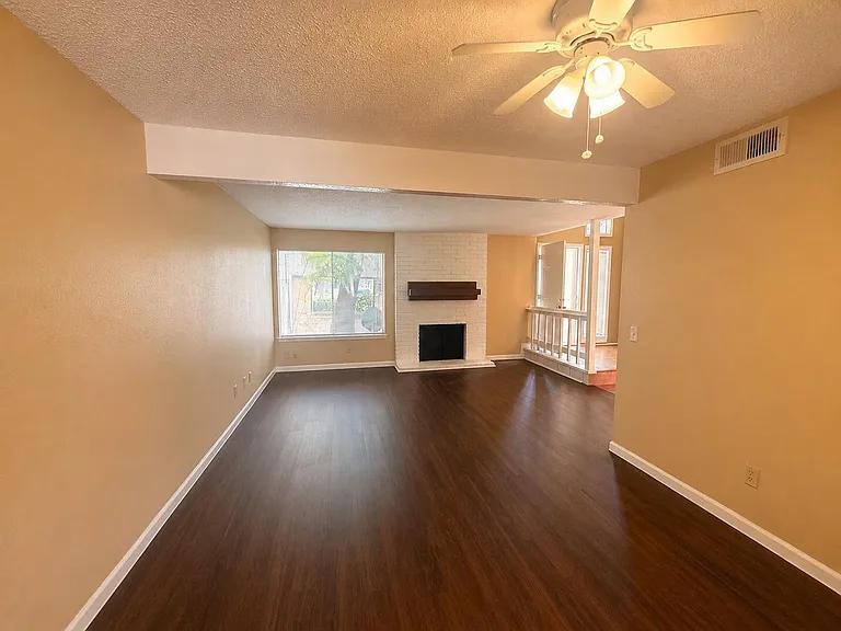 7170 S Dairy Ashford Rd — Photo 5
