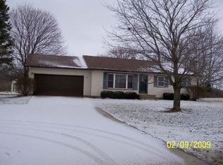 10225 Parmalee Rd, Middleville, MI 49333