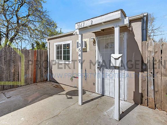 3rd image of 3647 18th Ave #1/2