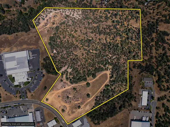 4800 Mountain Lakes Blvd, Redding, CA 96003