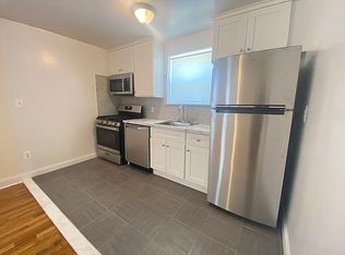 65-21 223rd Pl #B, Oakland Gardens, NY 11364